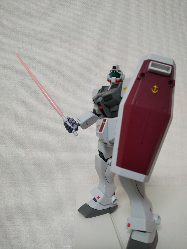 トップコート振ったら、サーベルの色が若干薄くなりました。何なんでしょう。