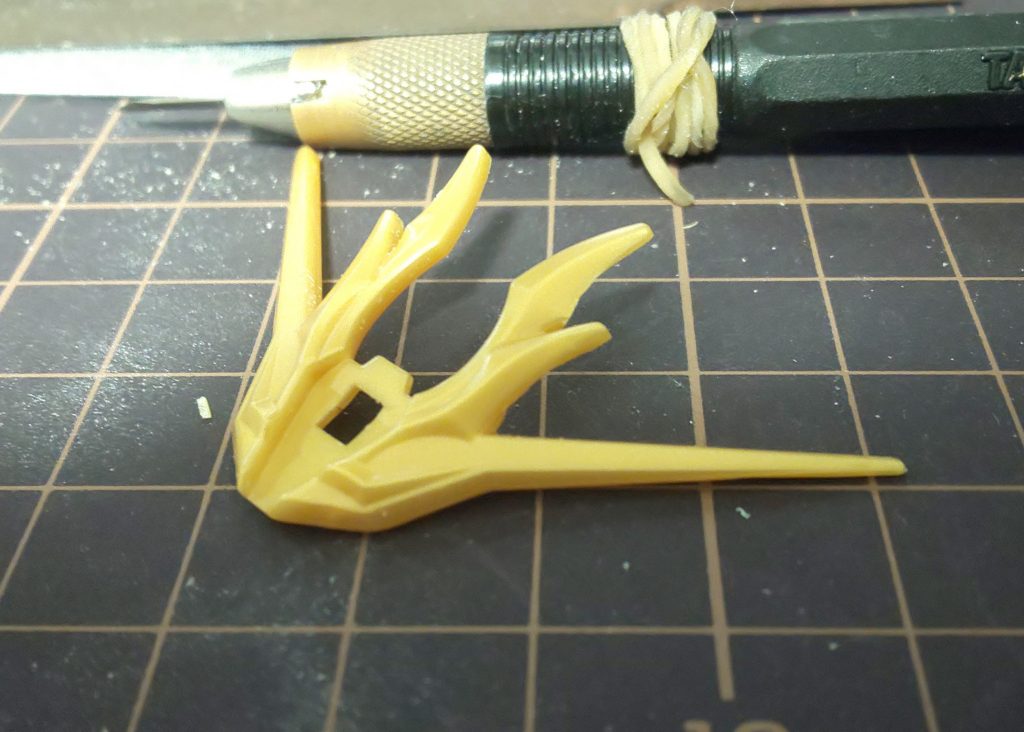 大胆にニッパーでカット。ヤスリ＆カンナがけで尖らせます。成果が見えやすいので、達成感あります( ´∀｀)