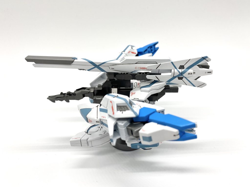 サテライトユニット作成時にはアクセントとして砲身にXの文字を入れたいなと思っていて採用しています