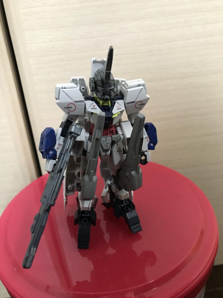 オーヴェロン偽装パーツ装備形態ガンダムヴァーチェのパーツを使用した偽装形態。あくまでオーヴェロンである事を隠したいだけなので武装はあえて少なくなっており、唯一持っている武装はヴァルギルのビームライフルだけである