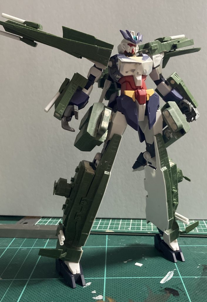 ユーラヴェンガンダムを素体に、マゼランは分割と砲身の大型化