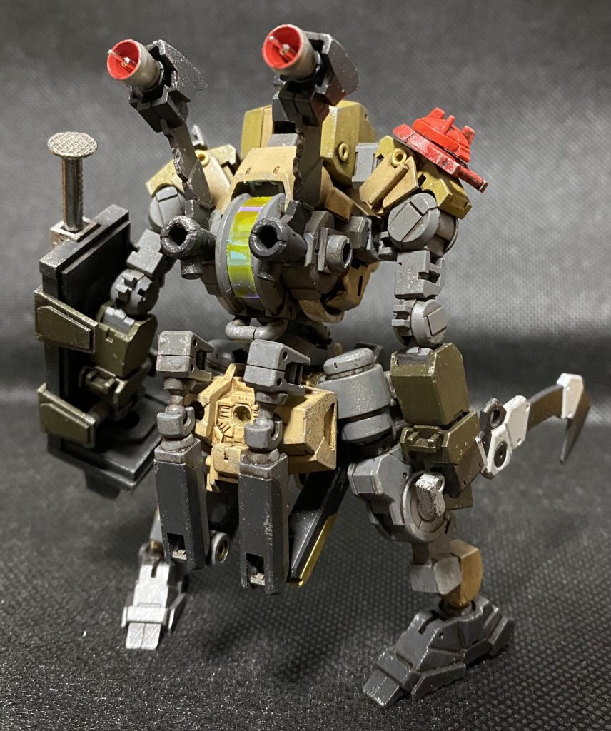 ドゥム ＝ドイツ語（dumm）ばかな, 愚かな, まぬけの。夜の盗賊団は好きなバンドの曲名から。雑魚機体っぽく。