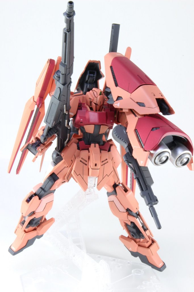 『ハイメガシールド』MGｶﾄｷサザビーのパーツを使って作ってみました。ネオジム磁石で二枚重ねて、腕部との接続もネオジム磁石を使用しています。