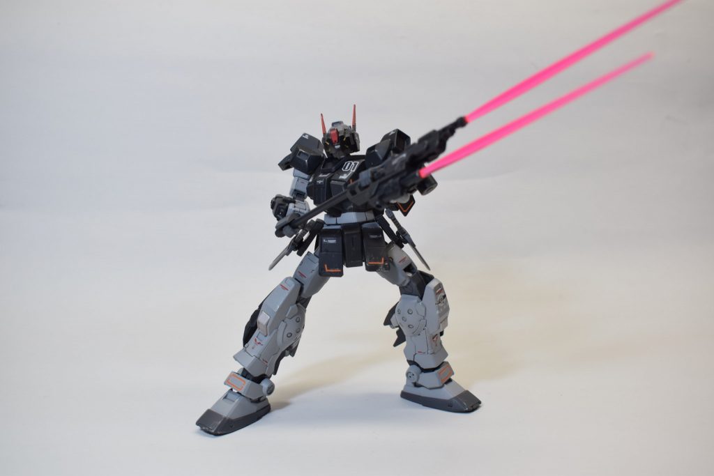 一応エゥーゴ所属のイメージ。ティターンズから押収したニタ研にペイルライダー系のパーツが残ってて、ネモに流用したという痛い設定。