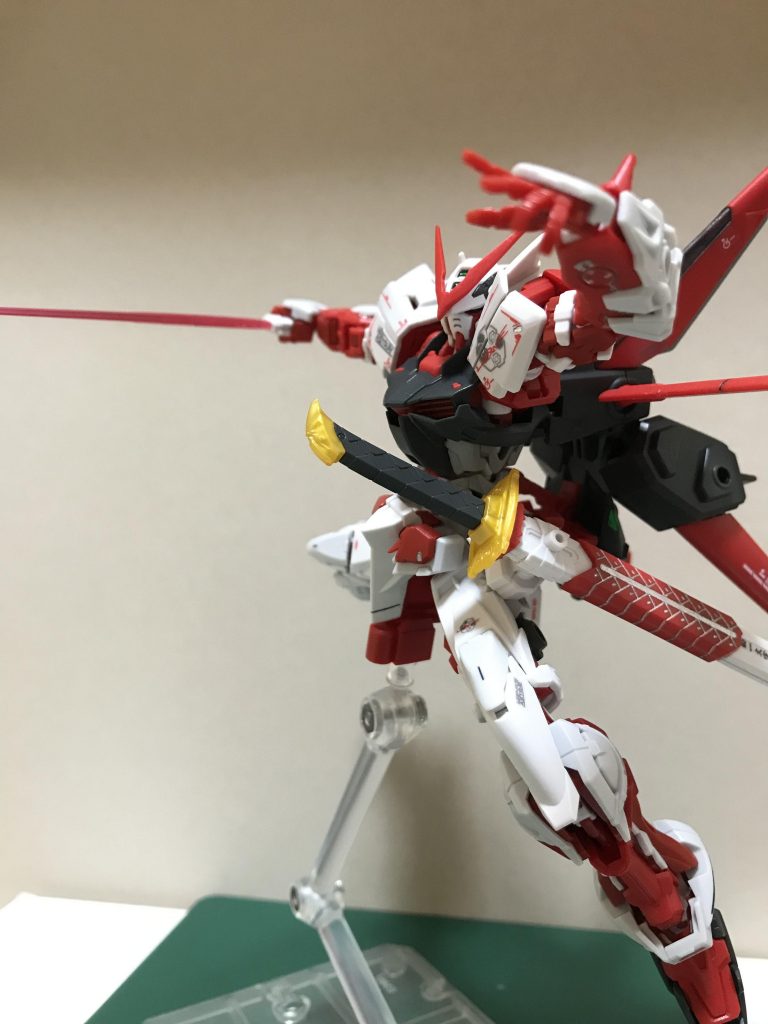 ビームサーベル②開いたタイプの手は左手のみ