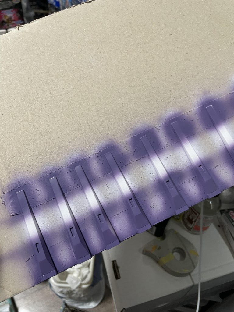 グラデーション塗装はこんな感じ。定番ですね。