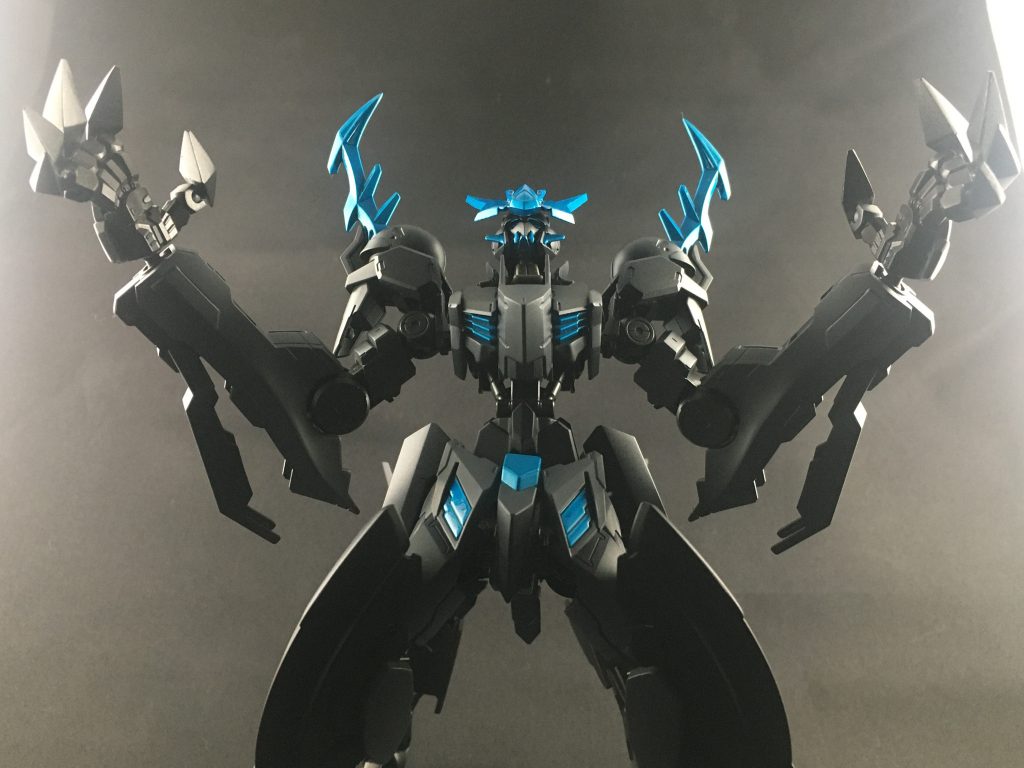 バルバタウロスは4脚でかなり強そうなのに武装が貧弱に見えたので、噛ませにならなさそうな、強いバルバタウロスを目指してみました