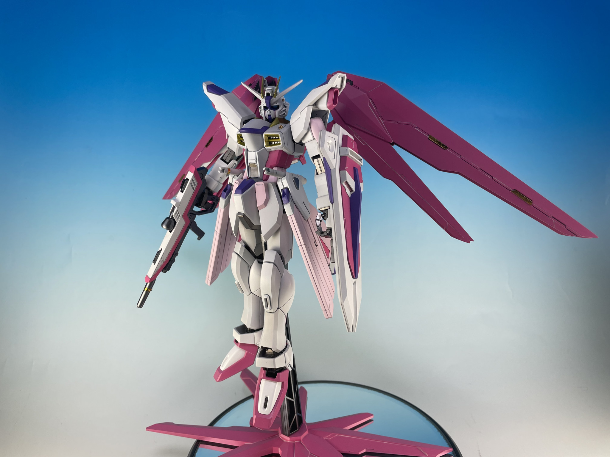 フリーダムガンダム(ラクス機)｜ユーキさんのガンプラ作品｜GUNSTA（ガンスタ）