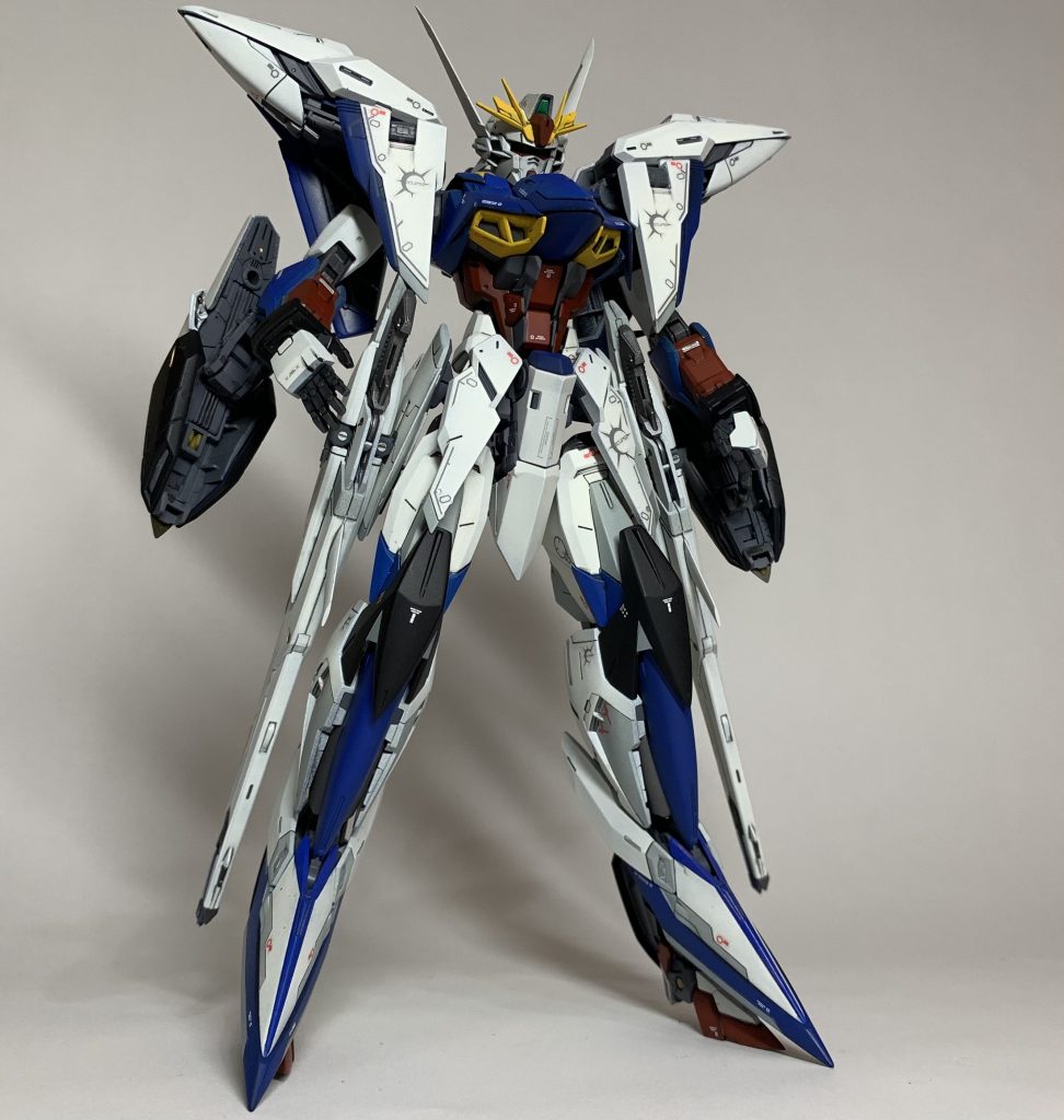 Zガンダムのカラーリングをイメージして塗り分けました。Zガンダム世代なので💦