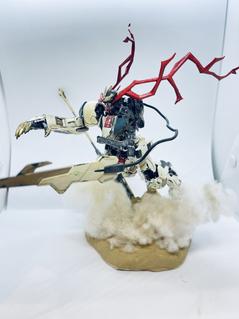 スラスター使用により巻き上がった砂煙つけてみました。