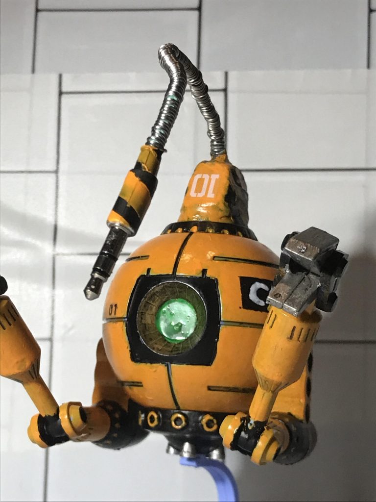 切り抜きーー「それではこの脳波コントロール装置インコミは、そのジオンの方がおっしゃったサイコミュが原点だったのですね」「ええ、どうしても危険な場所での機体固定、資材の固定まではボールでは可能でしたが、そのまま溶接をするとなると3本目の腕が必要となります」