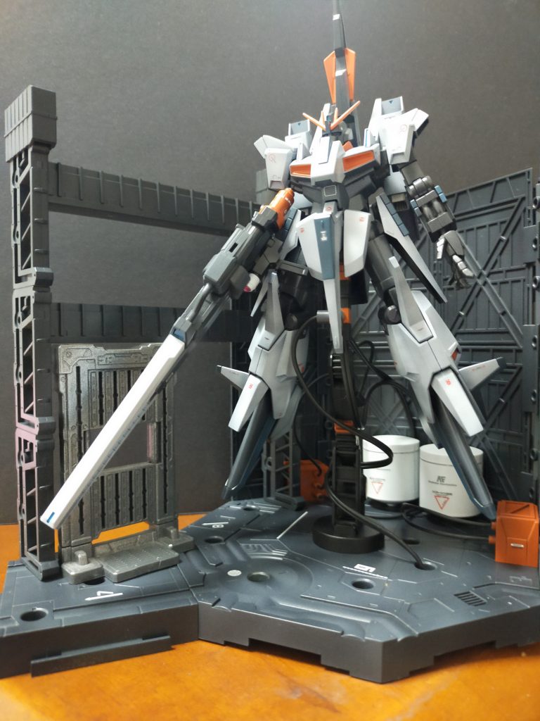 いろいろ置いていってます。