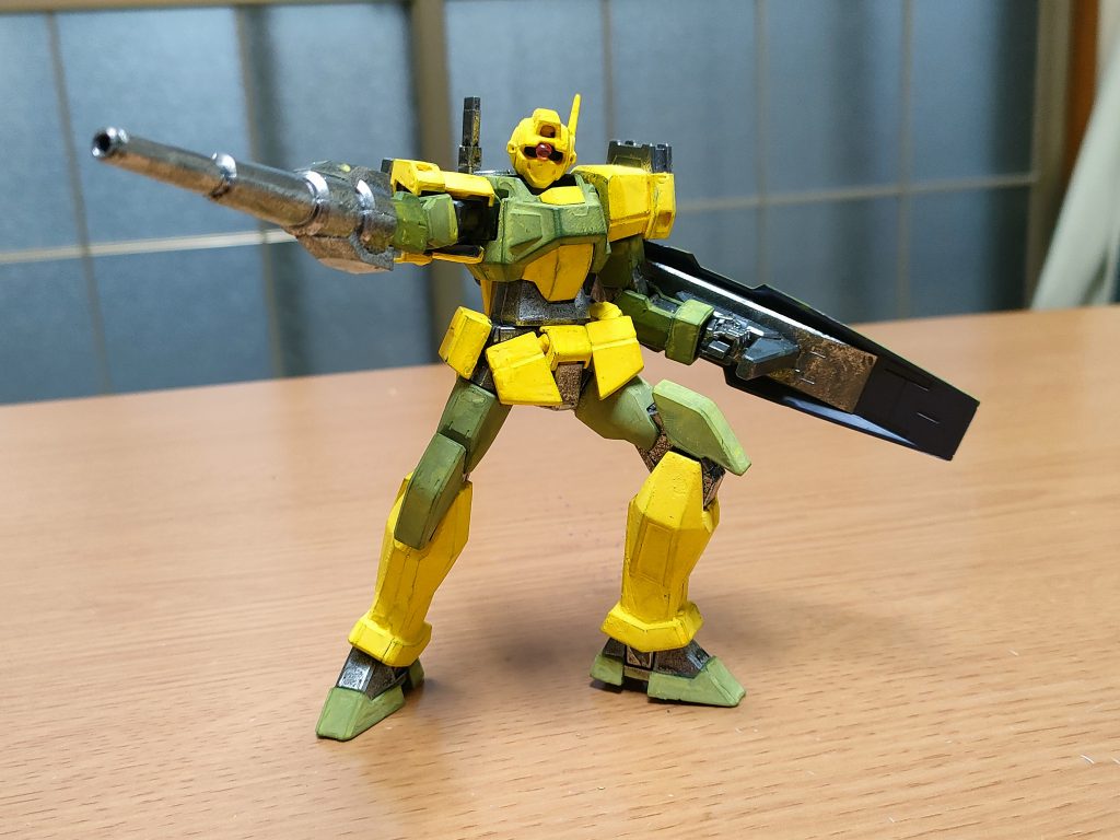 海賊用ローグの装備であるドッズバスター。盾も装備して立ち絵。