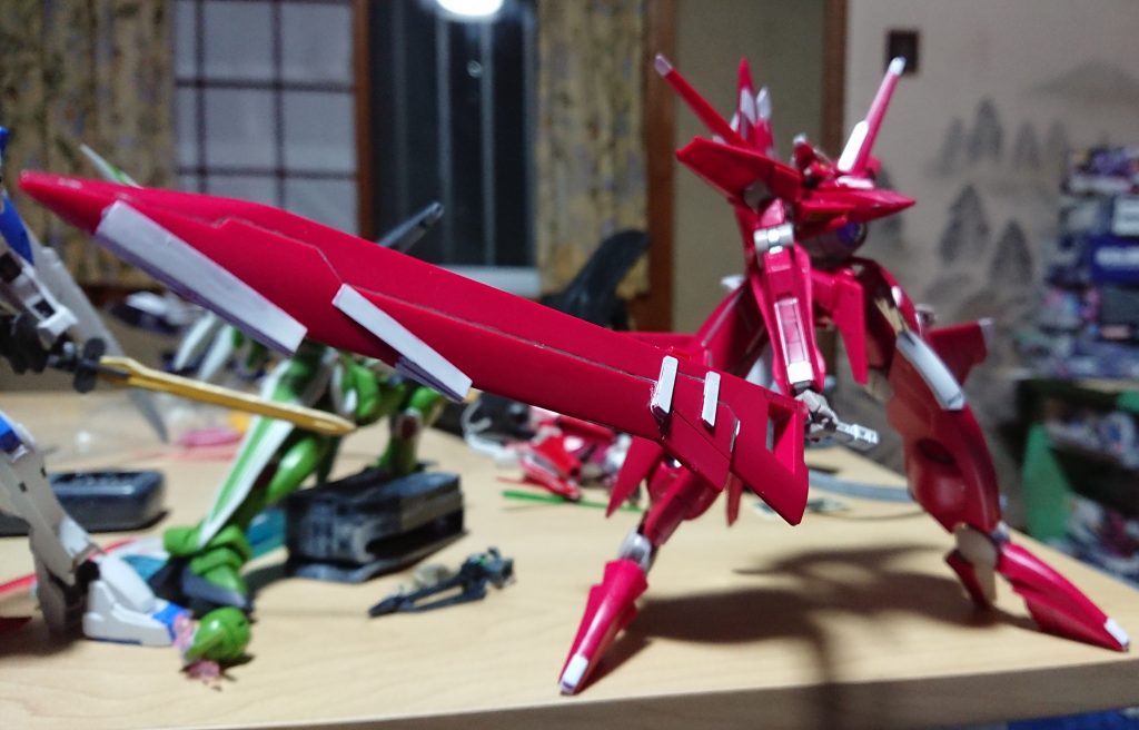 GNバスターソードを片手で持てるように手首ボール軸を太らせたおかげで片手サンライズ持ち出来るように