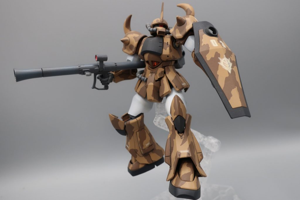 砂遊びをしている子供には「まさかな、時代がかわったようだな。坊やみたいのが砂遊びとはな」とつぶやいておきました。