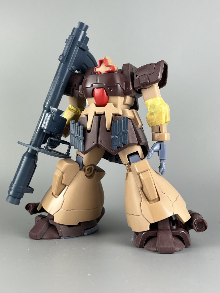 キット自体は古めの構造ですので後ハメ加工や継ぎ目消しもたたありますので処理しました。