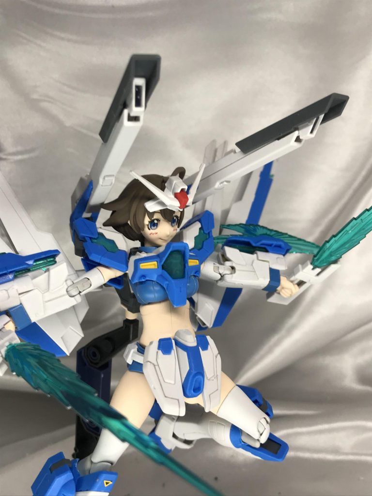 サテライトキャノンも展開してこの状態に。冷静に考えてえげつない火力の機体ですよな(;゜□゜)ヘビーアームズ+レオパルドデストロイ+ヘビーガンダムの実弾系マシマシ機体とかも出て欲しいですね(///▽///)