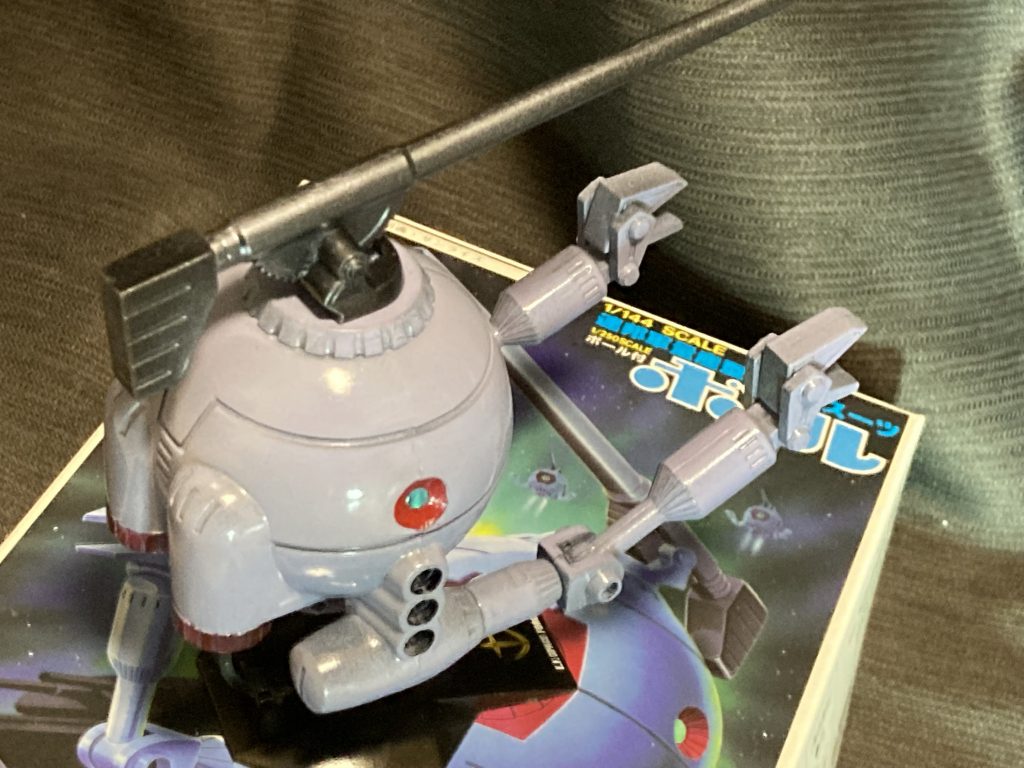 斜め後ろから。