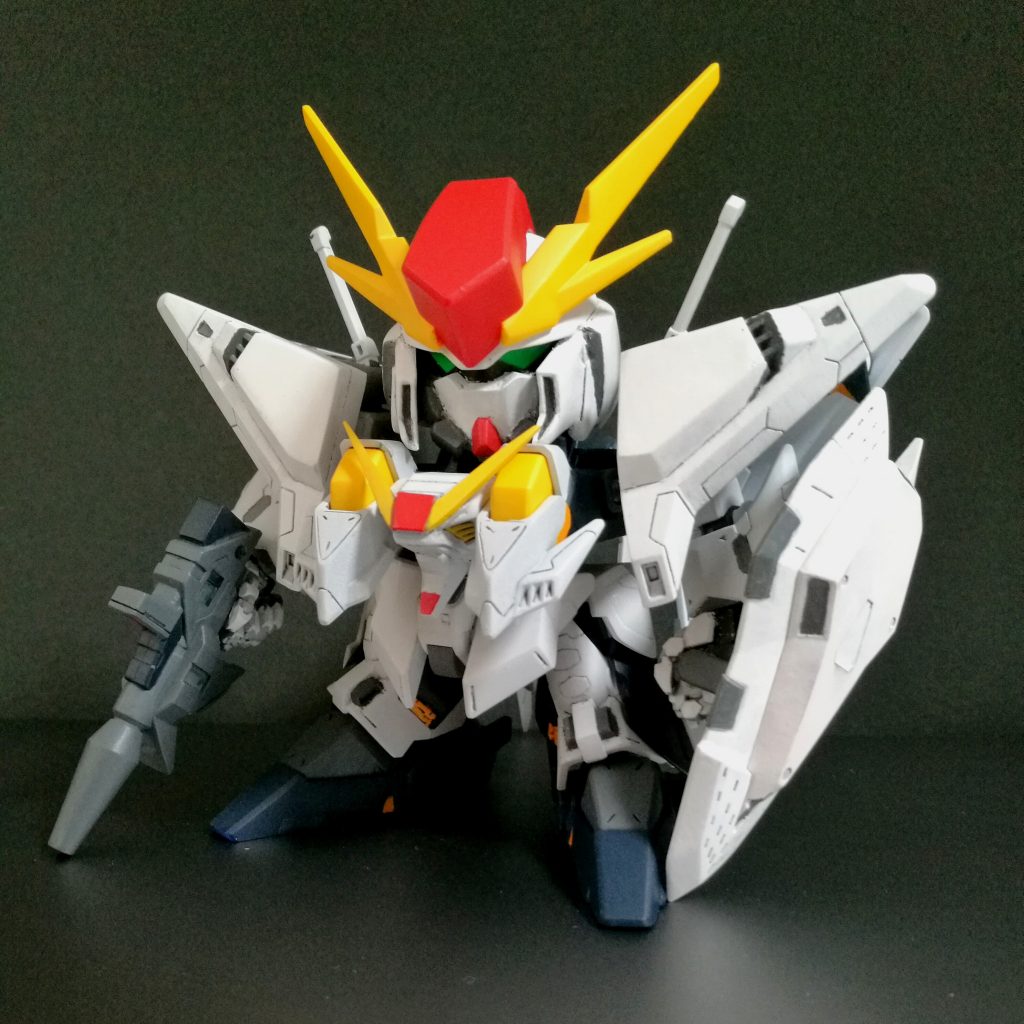 ベースのキット、いろいろついてきてすごくいいキットでした。主に顔を改造。やり方は...忘れてしまった。あんまり似てないけど、雰囲気は出たはず。胸も改造しています。パテとプラ板!
