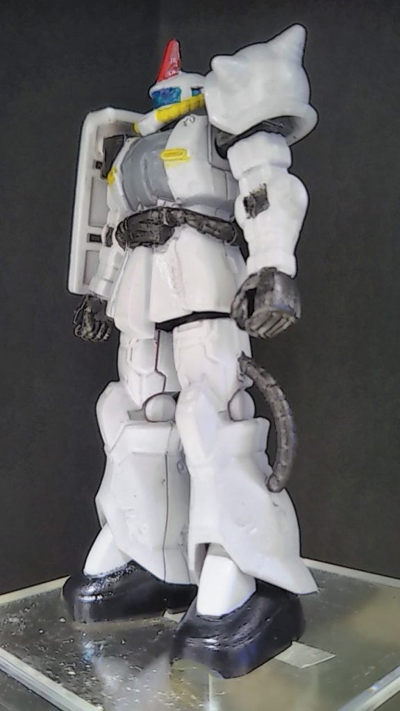 トールギスのホワイトがあったから…ガンダムW って、『ホワイト』のイメージなのか?　以外と雪のシーンが多いからか???　　前者だと信じています😊😅😊