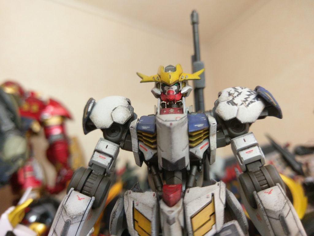 子供ができ いい歳になって始めたガンプラ製作。最初に作ったのは部分塗装のルプスでした。(ウソです。本当はういにんぐふみな。) 数年経過し自分の技術がどの程度変化したか確認するのに作ってよかったです。以上です。最後までご覧いただきありがとうございました。皆様お体気をつけて。では。