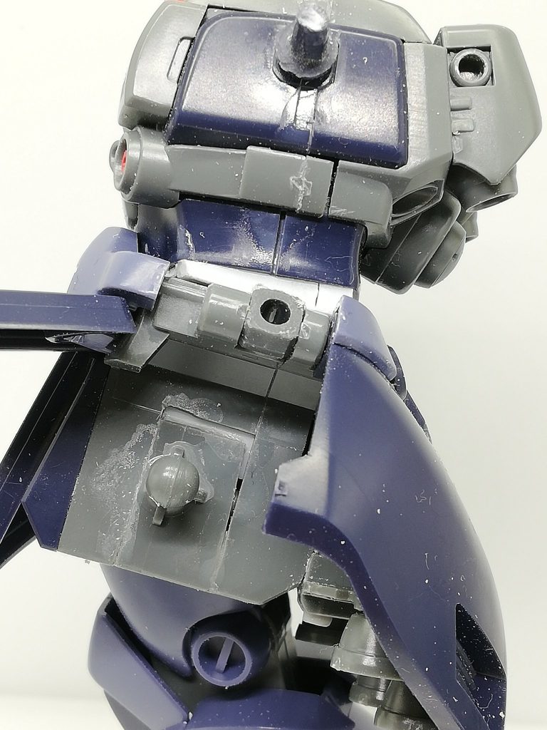 腰周りの調整。