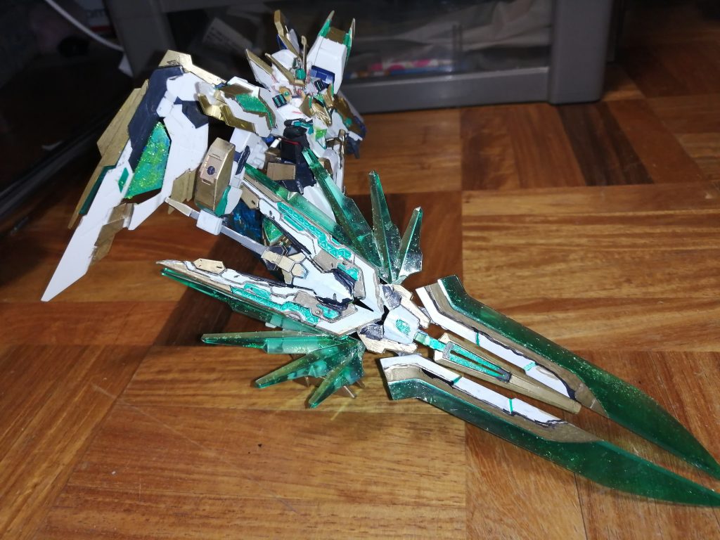 天空の剣(光)大がの剣です　まあ重いですが