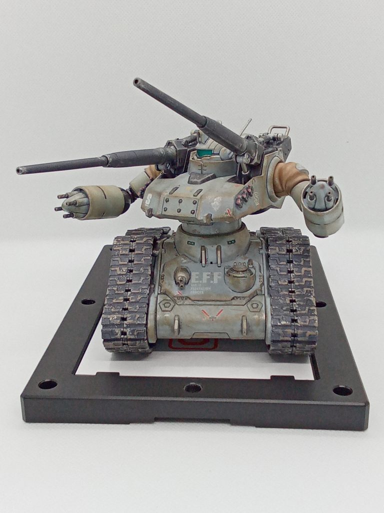 サイズが大きくて塗りやすくて汚しやすい♪塗料はスケールモデル用を使用してみました(旧日本帝国海軍機用との事)