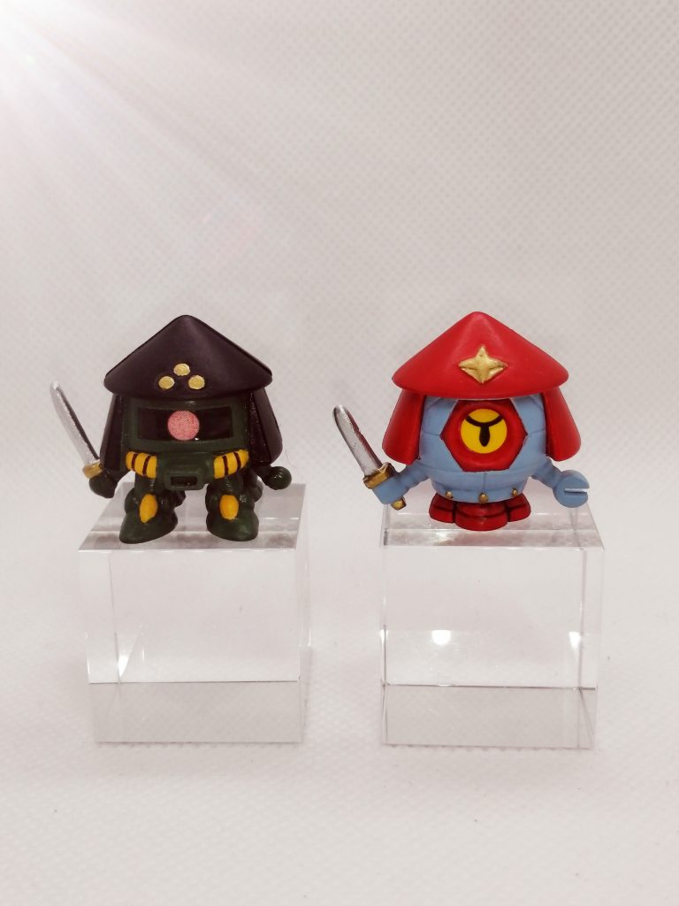 農丸を投稿した時に紹介できなかった、ミニキットの雑魚と暴留。おまけにしては作りが良いです。今回水性ホビーカラーで筆塗りしてますが、ボールの灰色がかった水色やザク特有のグリーンなど、いい感じに調色するのは難しいですね。皆さんどうやっているんだろう、気になります。