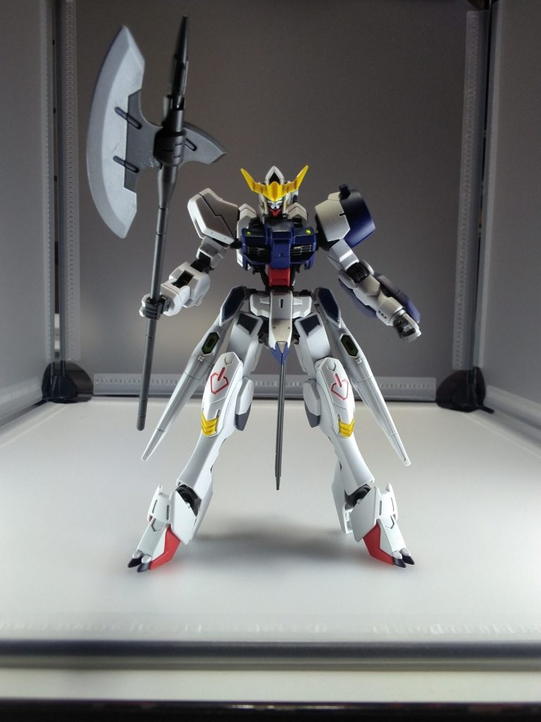 　アスタロトの胸装甲と腰部、右腕、左肩、左腕はバルバトスのガントレットそれ以外は第６形態です。