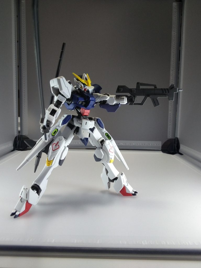 　アスタロト82％が盗まれた後、残った装甲をタントテンポが売りに出しテイワズの歳星で鉄華団が買い取ったという設定です