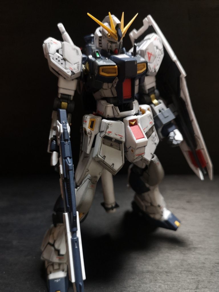 RG νガンダム–2枚目/制作者：謎の大鈴木