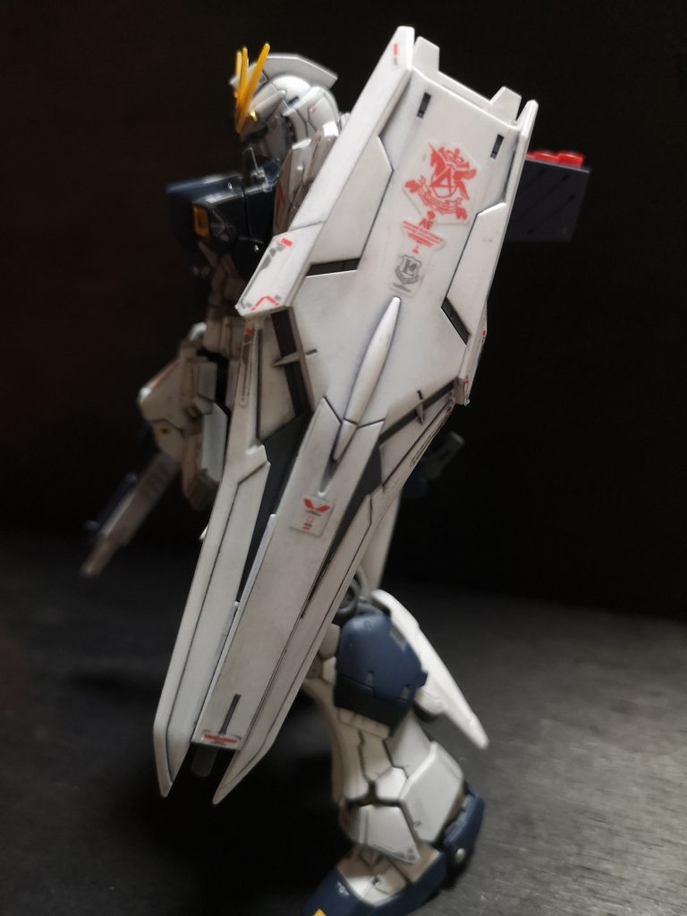 RG νガンダム–4枚目/制作者：謎の大鈴木