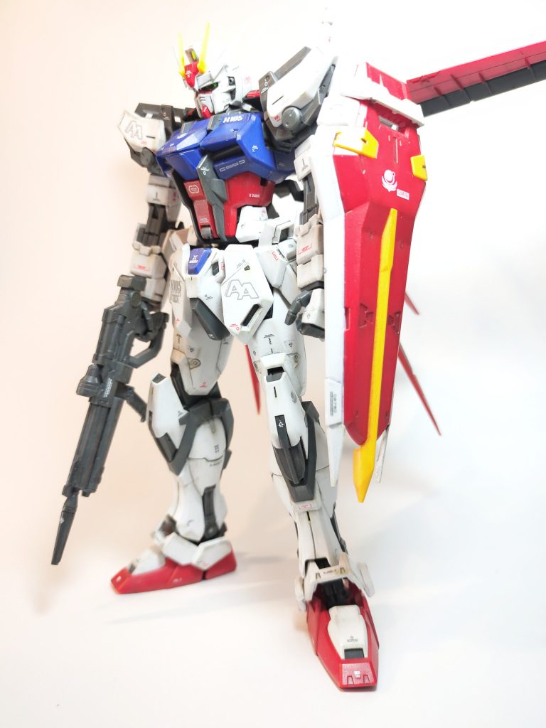 さて、前回の投稿から一ヶ月ちょっと復帰第二弾はエールストライクガンダムです。