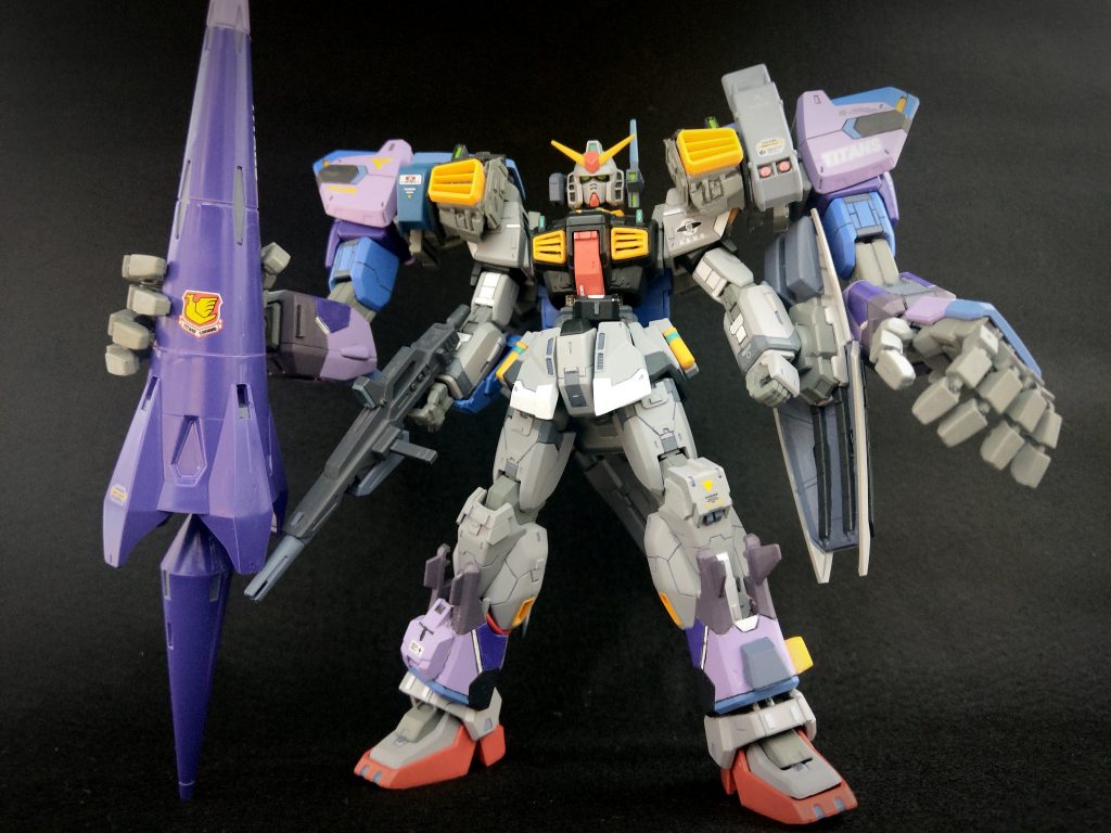 これ、ヘイズルのギガンティック・アーム装備の事を知らずに作り始めたのですが、結果近しい物に・・ヒュッケバインボクサーは参考にしたんですけどね・・最後までご覧いただきましてありがとうございました。( ´ー`)