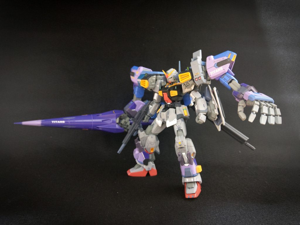 エゥーゴの技術とティターンズの技術が合わさったこの究極の機体はZガンダムの戦闘力を越えた。