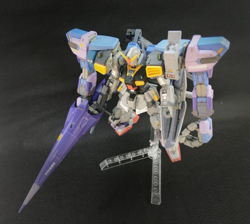 手持ちのショットランサーはサイコガンダムの装甲も貫くぞ。 