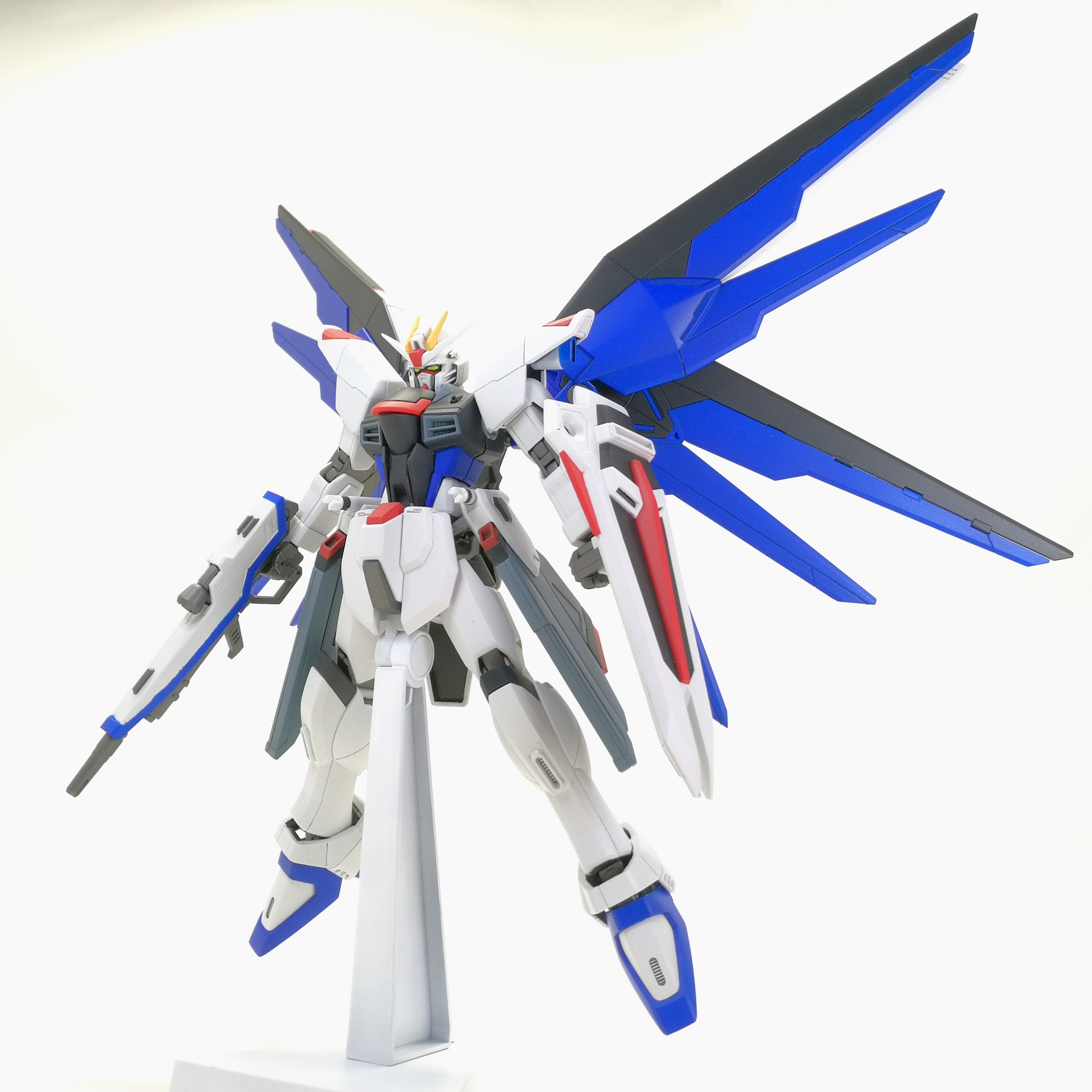 フリーダム ガンダム かっこいい