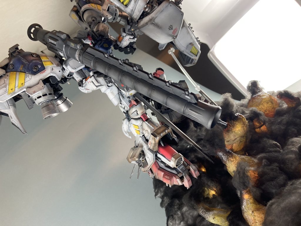 ジャブロー強襲–3枚目/制作者：トゥィンキーバー