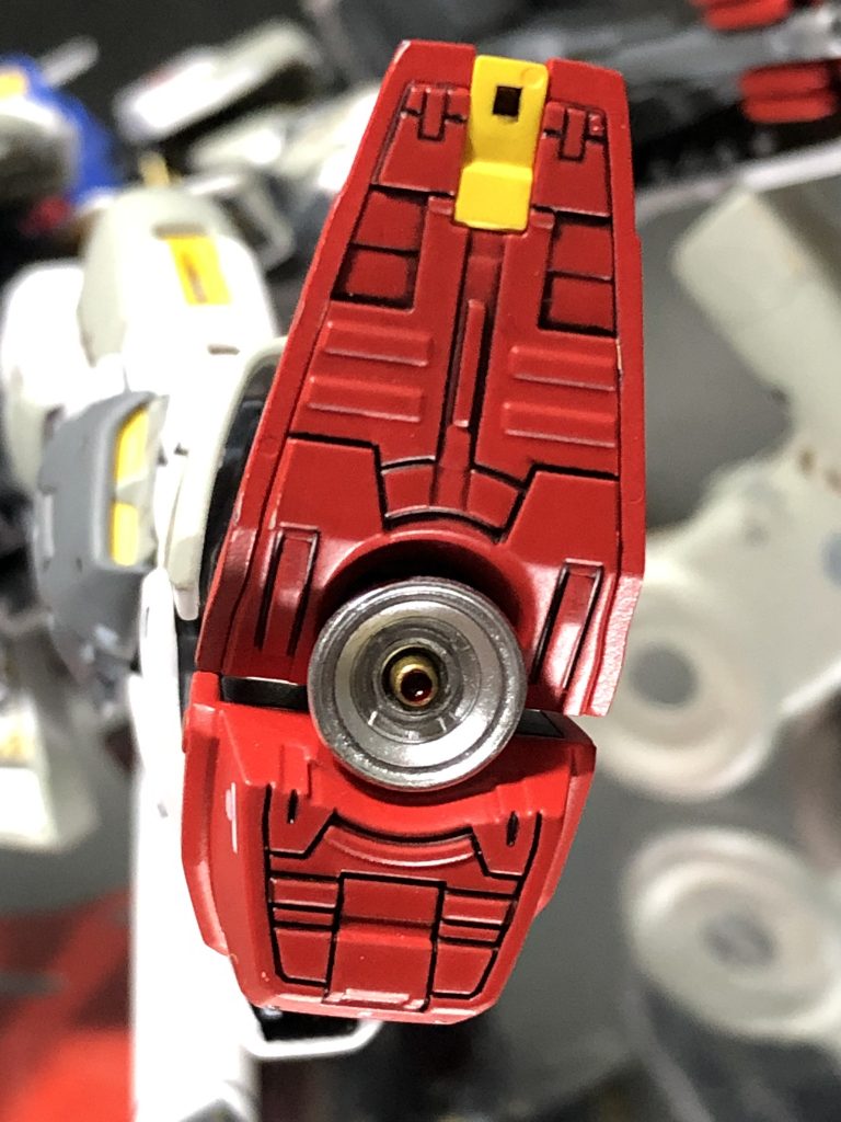 見えない部分もメカっぽく塗り分けしました