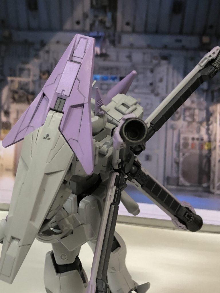 左肩にABCシステム搭載。