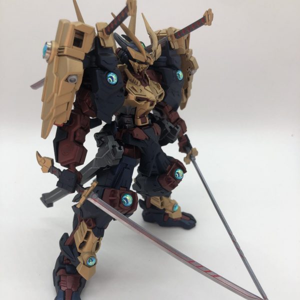 戦国アストレイ金色武者