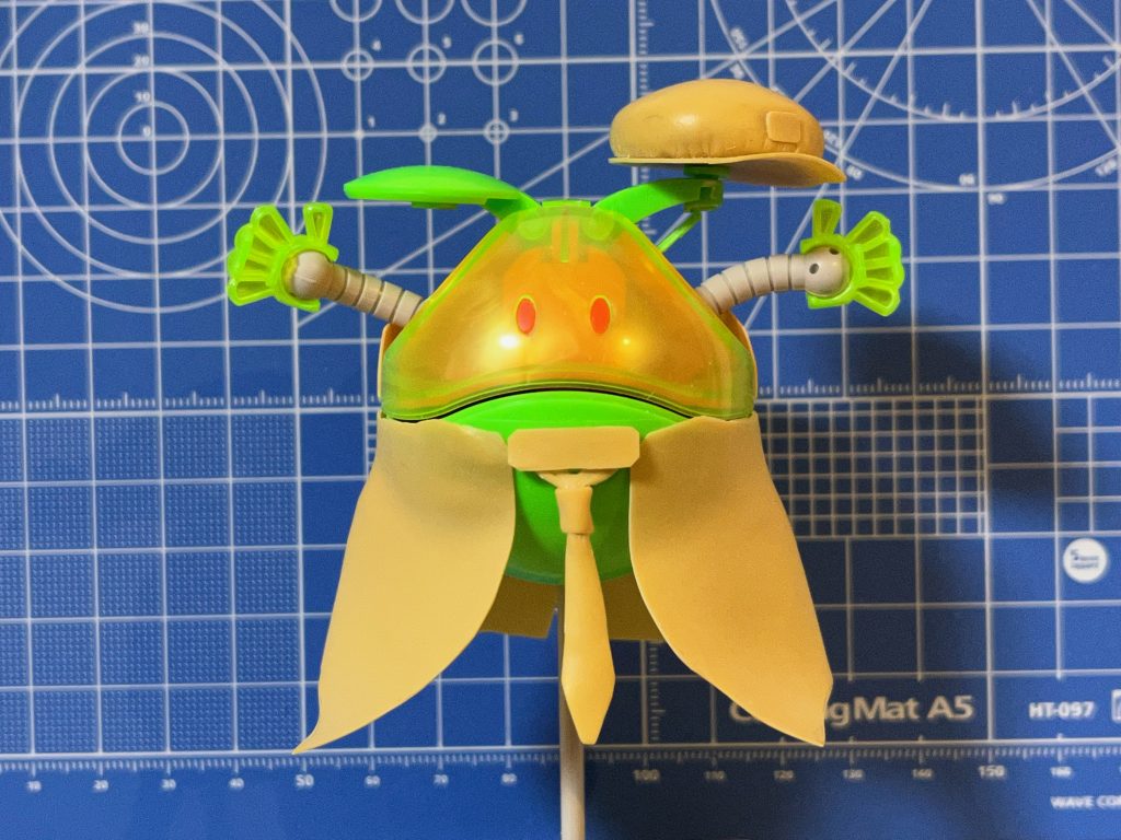 ハロ本体以外は基本的にパテからの造形。