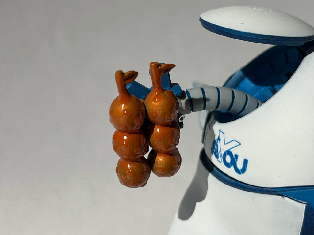 アイスは濡れた質感を出すためにキャンディ塗装。