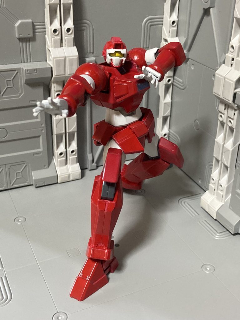 以前から、スパローが手に入ったら作ってみようと思っていた案ですが、昨今なかなか手に入らないガンプラ。さらに全然再販しないスパローと難易度が高かった。そんな時こいつを見て「あ!使えるかな」と。ミキシングで悩んだのは腕パーツ。シャルドール改は角張りすぎててイメージが合わず、何かないかと考えていたら、これまた売れ残りのリーオーNPDがあったので即採用。