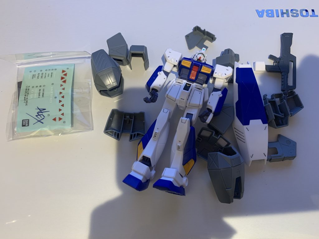 買ってきて袋から全部出した状態。