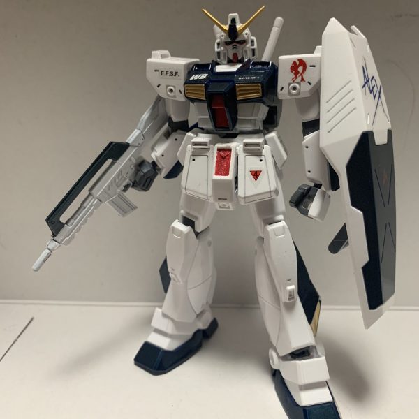 ＨＧアムロ専用ガンダムＮＴ－１アレックス