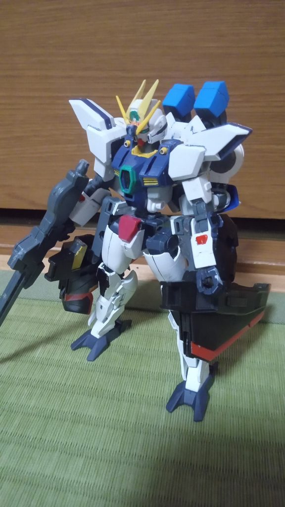 スーパージョーカーガンダムジョーカーガンダムMk-2とgグライダーが合体した姿、スナイパー力に特化しており、腰のウイングを使い、ヒット&アウェイ戦法を繰り返しながら戦う。