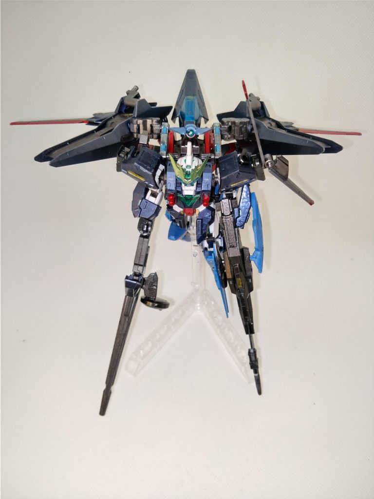 何気にコヤツ、空対地の制圧向きだったりする(笑)雲に紛れて二丁の狙撃銃とビットカメラでの弾着観測による空襲・・・ヤバいですね☆