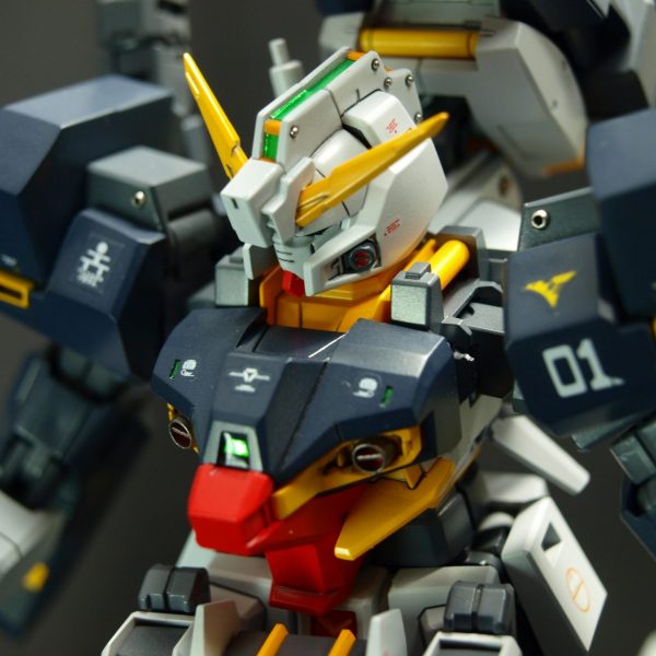 ガンダムTR-1［ハイゼンスレイ］